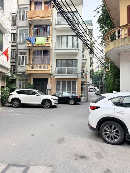 Giảm tiếp 500 triệu-nhà đẹp ở luôn 6 tầng thang máy-ô tô đỗ sát nhà-k có căn thứ 2 tại Tây Hồ!