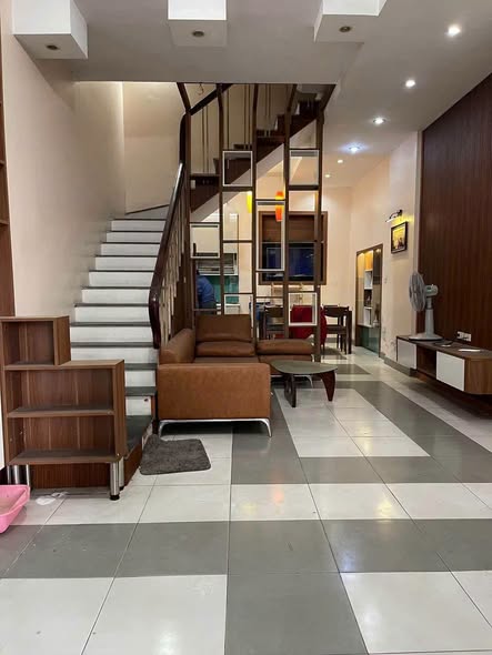 CHO THUÊ NHÀ PHÂN LÔ QUÂN ĐỘI – NGUYỄN HỮU THỌ, HOÀNG MAI