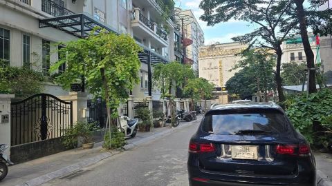 Biệt thự liền kề Nguyễn Huy Tưởng
