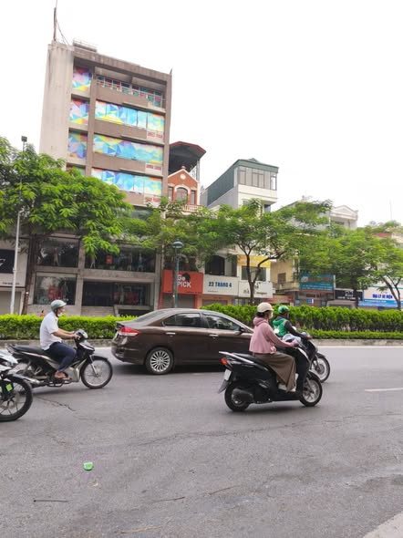 NHÀ PHỐ NGUYỄN VĂN CỪ, GẦN CẦU CHƯƠNG DƯƠNG, 50M2, 5 TẦNG, HƠN 11TỶ.