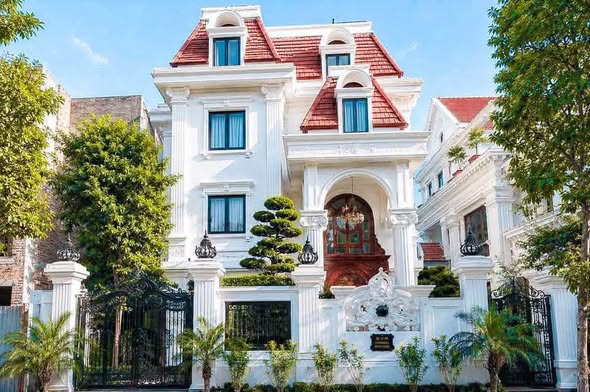 Biệt Thự Vườn Đào 370m Rộng 20m - Có Diện Tích Lớn Nhất Nhì Khu Vực - Lối Sống Tinh Hoa - Khuôn V...