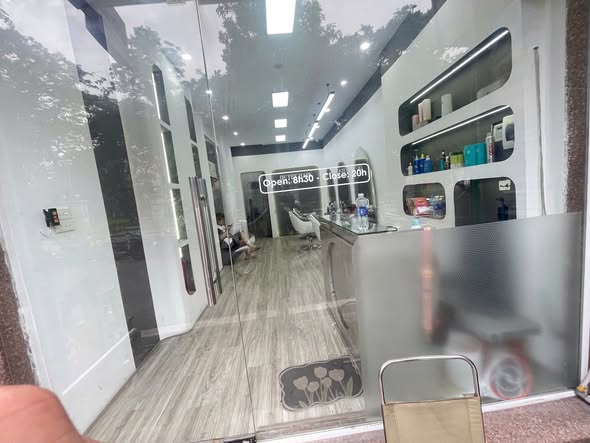 CHO THUÊ SÀN MBKD 60M2 GIÁ CỰC TỐT PHỐ ĐẶNG TIẾN ĐÔNG - THÁI HÀ - ĐỐNG ĐA