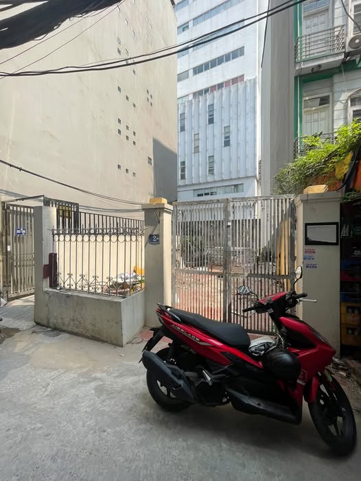 QUỸ ĐẤT 125M² GIỮA CẦU GIẤY – MẶT TIỀN 5M – SỔ ĐỎ CHÍNH CHỦ