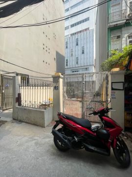 QUỸ ĐẤT 125M² GIỮA CẦU GIẤY – MẶT TIỀN 5M – SỔ ĐỎ CHÍNH CHỦ