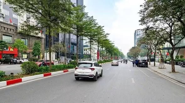 BÁN NHÀ TRẦN THÁI TÔNG 55M2*6T THANG MÁY - 60M RA PHỐ - 3 MẶT THOÁNG - FULL NỘI THẤT - GIÁ 9TỶ8 (TL)
